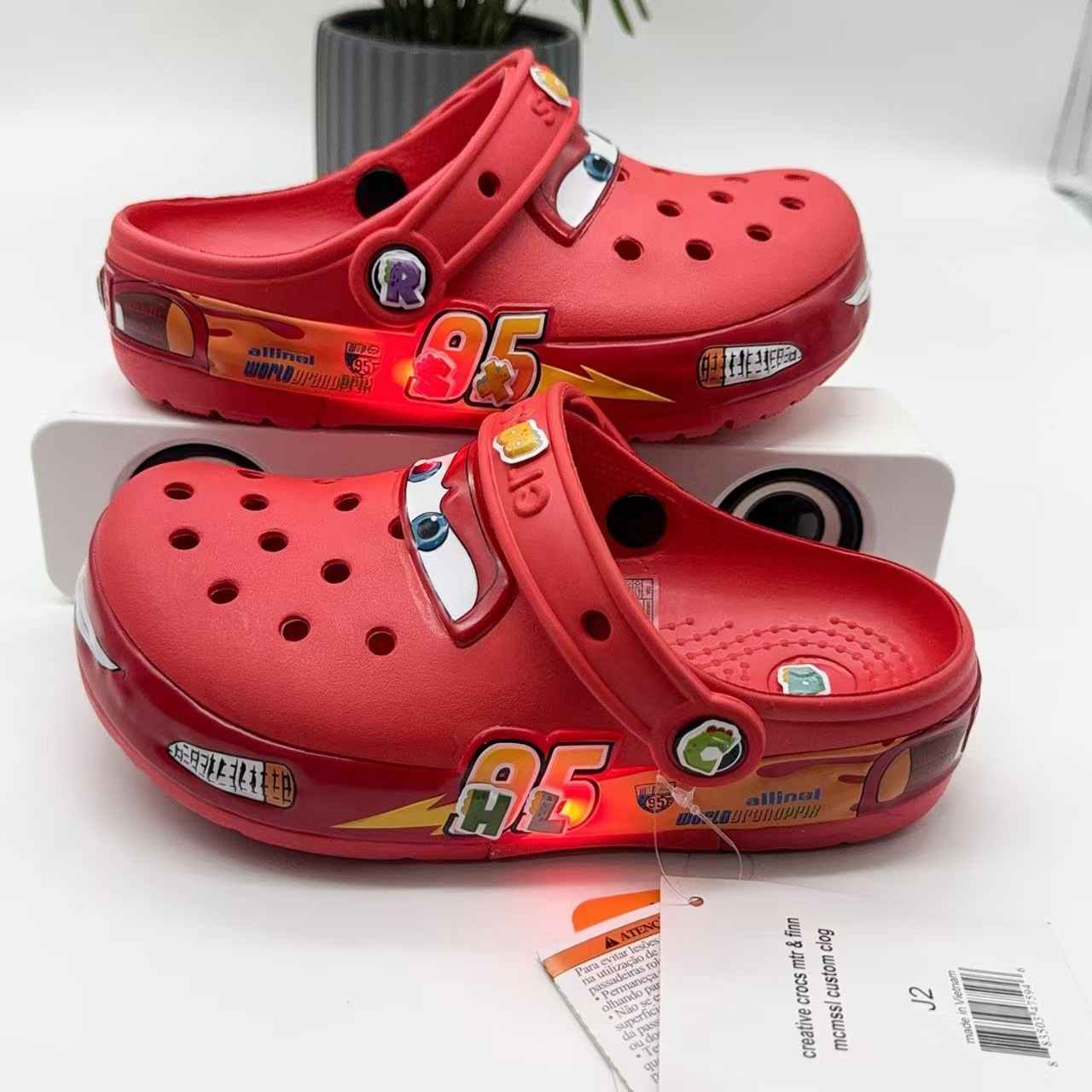 Zoccoli Luminosi per Bambini c - Lighting Mcqueen Decor recensione e prezzo